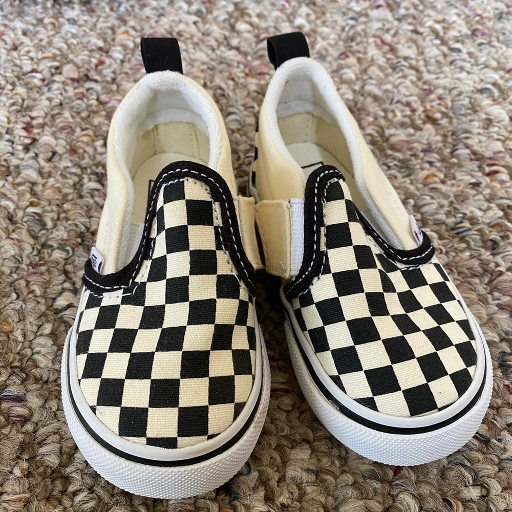 VANS NWOT TODDLER CHECKERBOARD SLIP-ON V SHOE